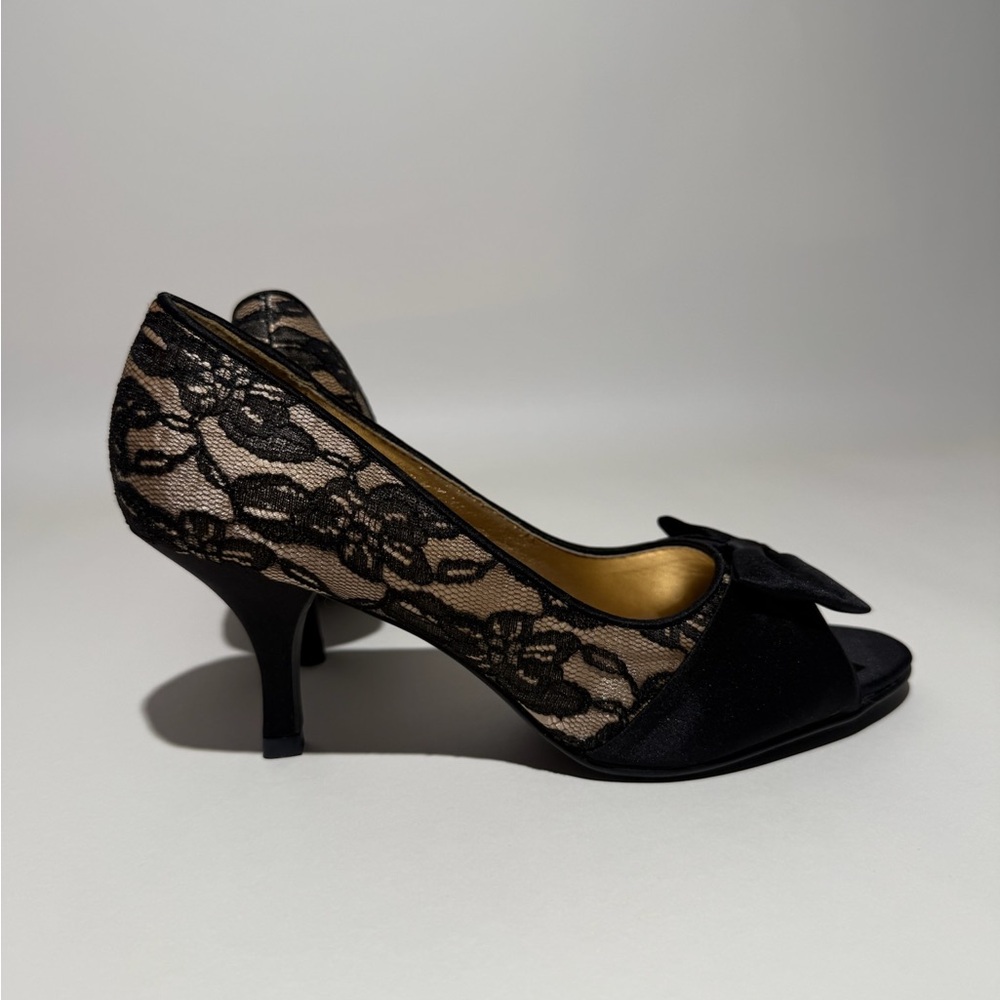 FEIT Black Kitten Heel Pumps with Lace Overlay